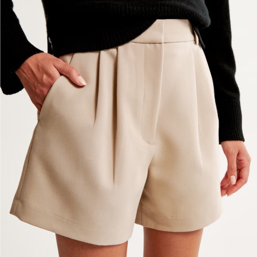 Abercrombie & Fitch high rise tailored shorts